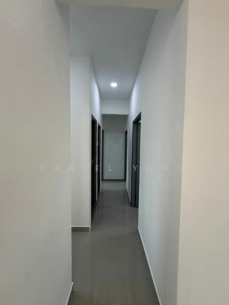 Rumah Flat untuk Dijual di Taman Mutiara Rini - Daniel Yong - Corridor - PropertyGuru.com.my
