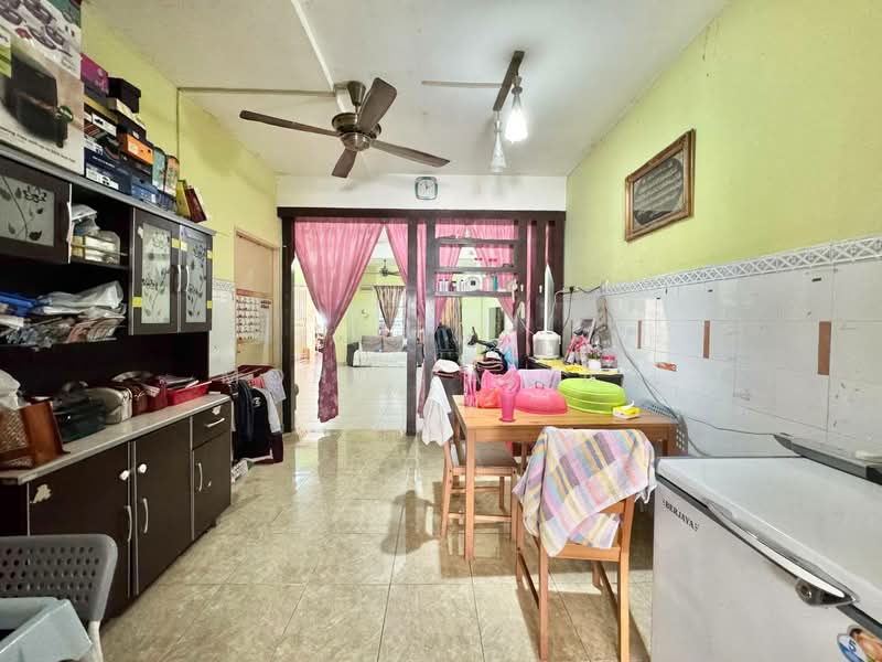 Rumah Teres 2 Tingkat untuk Dijual di Kajang (Selangor) - Mohd Faizal - Kitchen - PropertyGuru.com.my