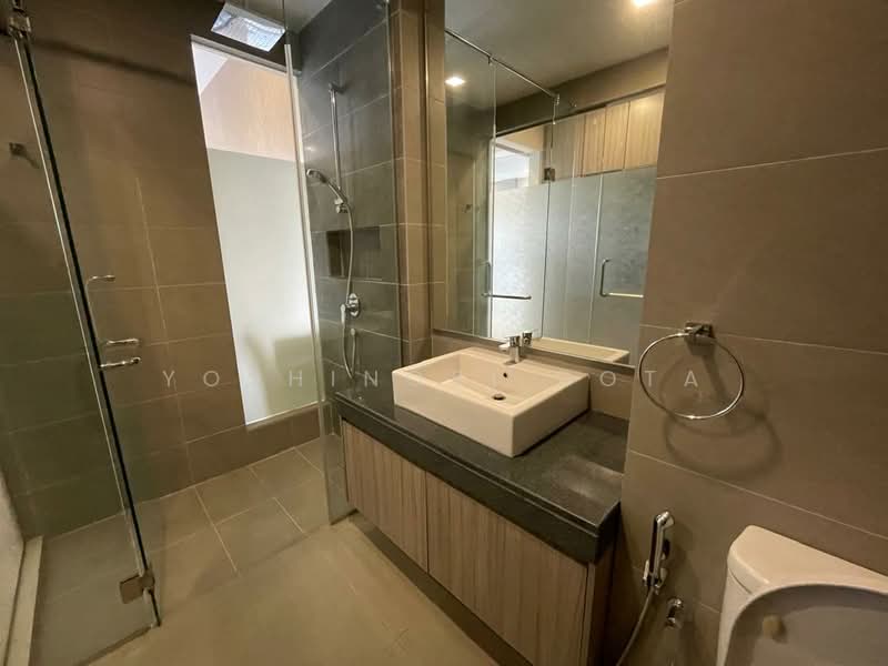 Servis Apartment untuk Dijual di Arnica @ Tropicana Gardens - Yoshinori Dota - Bathroom - PropertyGuru.com.my