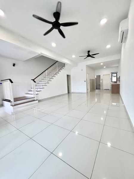 2-storey Terraced House for Sale in Alam Impian (Shah Alam) - Alif Saad - Living Room - PropertyGuru.com.my