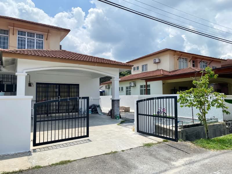 Rumah Berkembar untuk Dijual di Bandar Baru Salak Tinggi (Sepang) - Ilman Nahri - Exterior - PropertyGuru.com.my