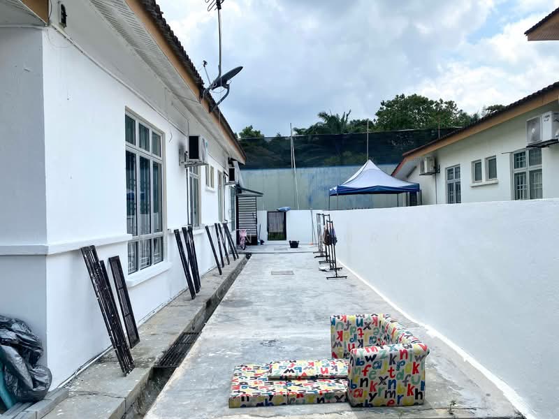 Rumah Berkembar untuk Dijual di Bandar Baru Salak Tinggi (Sepang) - Ilman Nahri - Exterior - PropertyGuru.com.my
