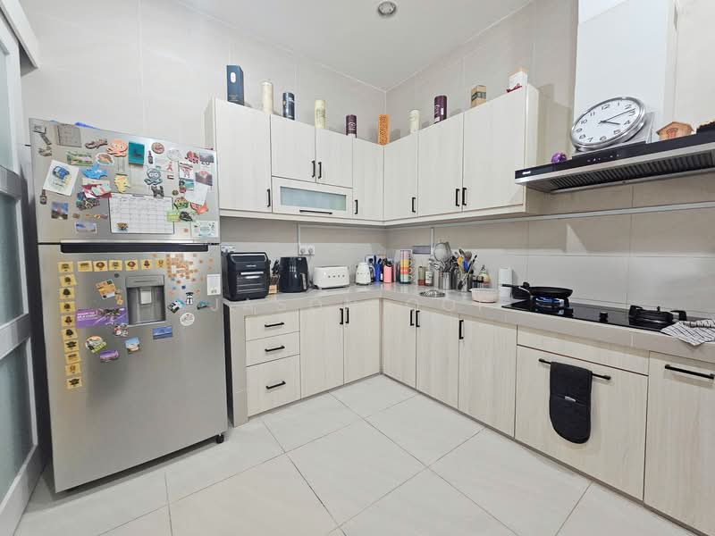 Semi-Detached House for Sale in Seri Kembangan (Selangor) - Jason Ooi - Kitchen - PropertyGuru.com.my