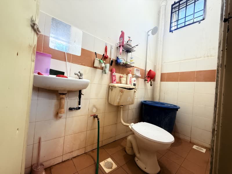 Rumah Berkembar untuk Dijual di Baling (Kedah) - Hasnizam . - Bathroom - PropertyGuru.com.my
