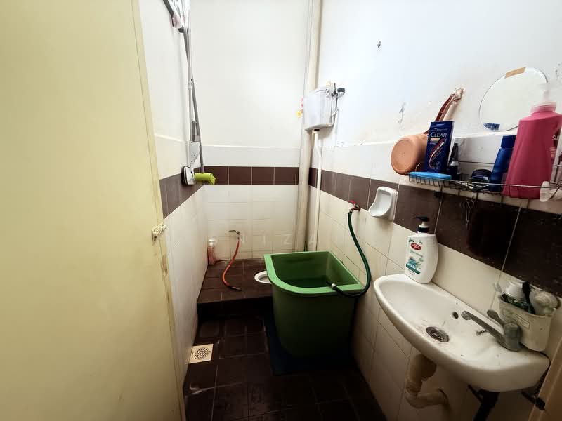 Rumah Berkembar untuk Dijual di Baling (Kedah) - Hasnizam . - Bathroom - PropertyGuru.com.my