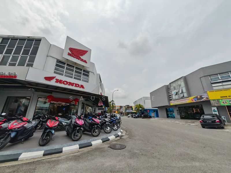 Shop for Sale in Johor Bahru (Johor) - Sausa Lee - Exterior - PropertyGuru.com.my