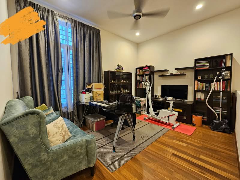 Semi-Detached House for Sale in Seri Kembangan (Selangor) - Jason Ooi - Study - PropertyGuru.com.my