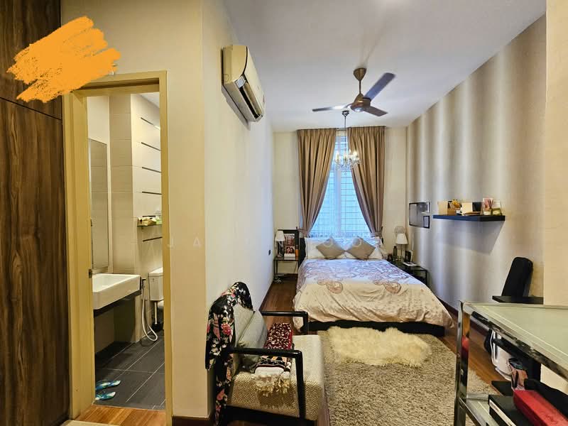 Semi-Detached House for Sale in Seri Kembangan (Selangor) - Jason Ooi - Bedroom - PropertyGuru.com.my