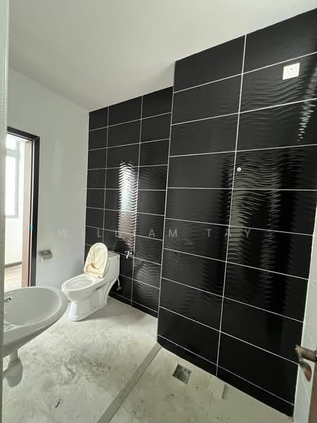 Cluster House for Sale in Skudai (Johor) - William Tay - Bathroom - PropertyGuru.com.my