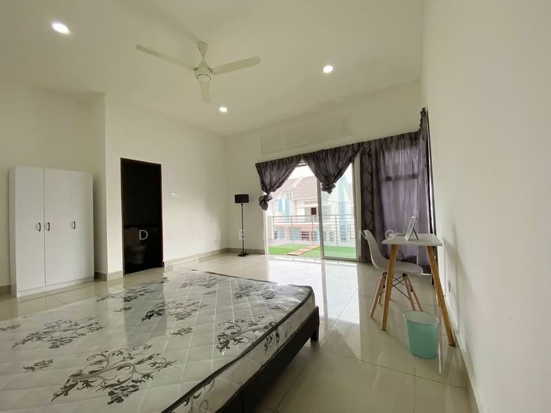 Cluster House for Sale in Nusantara Prima (Gelang Patah) - Daniel Yong - Bedroom - PropertyGuru.com.my