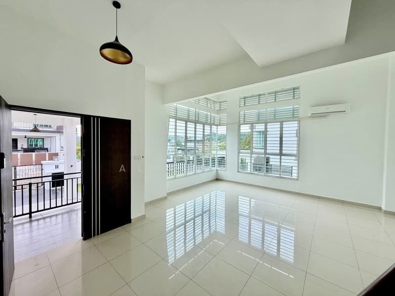 Bungalow for Sale in Sungai Merab (Dengkil) - Alif Saad - Balcony - PropertyGuru.com.my