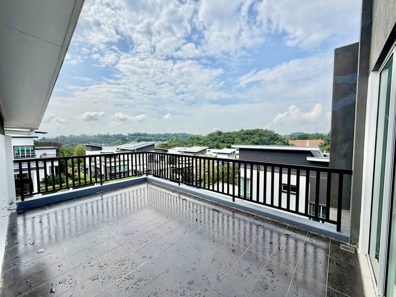 Bungalow for Sale in Sungai Merab (Dengkil) - Alif Saad - Balcony - PropertyGuru.com.my