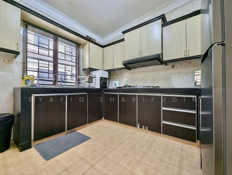 Rumah Teres 2 Tingkat untuk Dijual di Seksyen 5 (Kota Damansara) - Syafiq Sharifudin - Kitchen - PropertyGuru.com.my