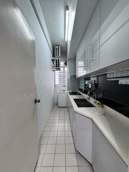 Kondominium untuk Dijual di Plaza Menjalara - Alison Chiu - Kitchen - PropertyGuru.com.my