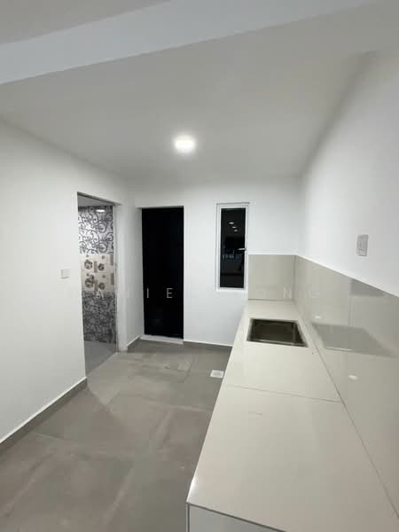 Rumah Teres untuk Dijual di Taman Plentong Baru (Masai) - Daniel Yong - Kitchen - PropertyGuru.com.my