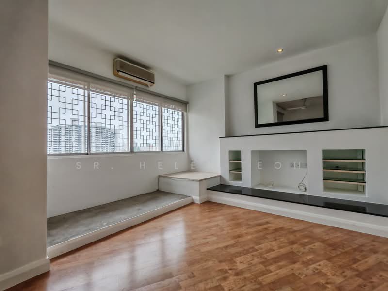 Pangsapuri untuk Dijual di Sunrise Tower - Sr. Helen Teoh - Living Room - PropertyGuru.com.my