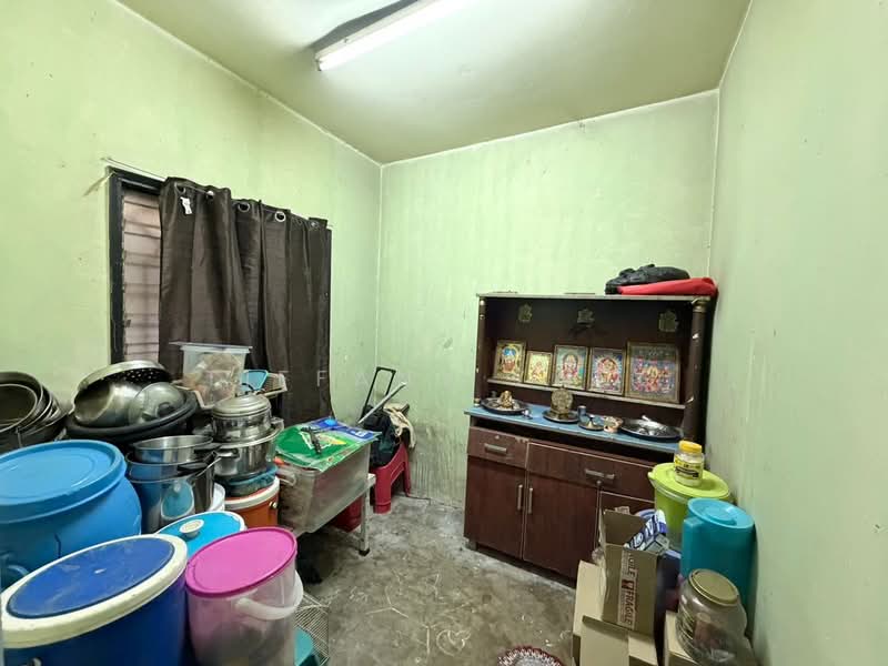 Rumah Flat untuk Dijual di Bandar Baru Kundang - Tiffany Yang - Bedroom - PropertyGuru.com.my