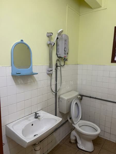 Apartment for Sale at The Riviera - Stephanie Yong - Bathroom - PropertyGuru.com.my