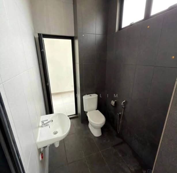 Rumah Teres 2 Tingkat untuk Disewa di Taman Mount Austin (Tebrau) - Elena Lim - PropertyGuru.com.my