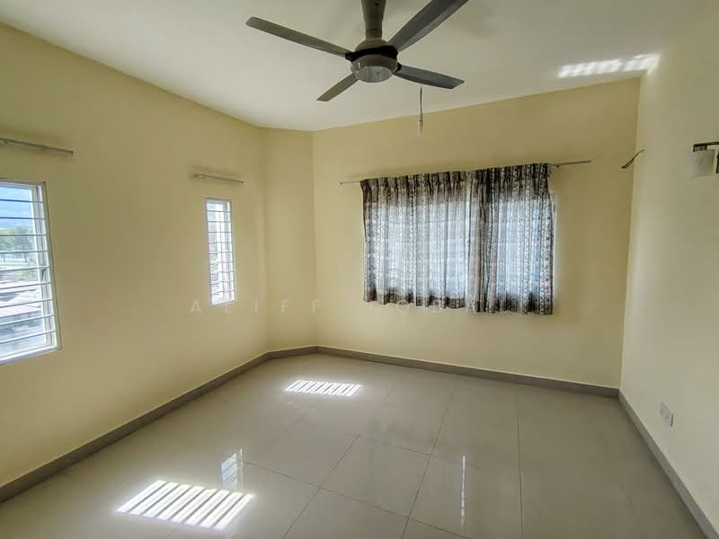 Rumah Banglo untuk Disewa di Lavender Heights (Senawang) - Aliff Iqbal - PropertyGuru.com.my