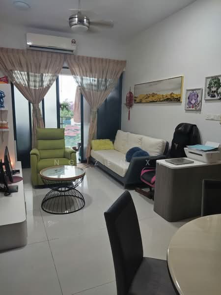 Condominium for Sale at Amberside @ Country Garden Danga Bay - NG ZEN XI - Living Room - PropertyGuru.com.my