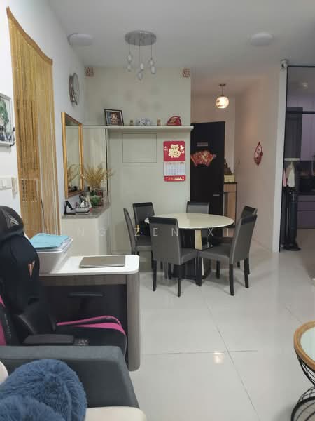 Condominium for Sale at Amberside @ Country Garden Danga Bay - NG ZEN XI - Living Room - PropertyGuru.com.my