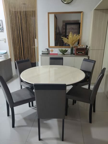 Condominium for Sale at Amberside @ Country Garden Danga Bay - NG ZEN XI - Dining Room - PropertyGuru.com.my