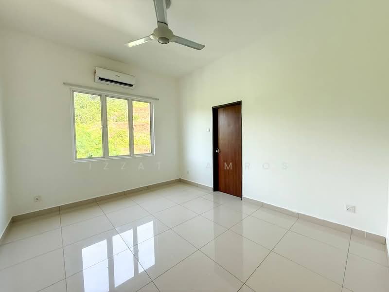 Bungalow for Sale in Sungai Merab (Dengkil) - Izzat Zamros - Interior - PropertyGuru.com.my