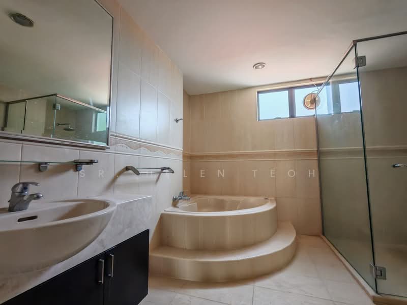 Kondominium untuk Disewa di Pearl View - Sr. Helen Teoh - Bathroom - PropertyGuru.com.my