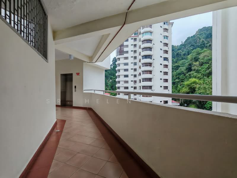 Kondominium untuk Disewa di Pearl View - Sr. Helen Teoh - Corridor - PropertyGuru.com.my