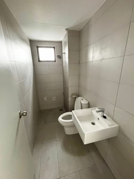 Apartment for Sale at Ixora Court - KC Jee - Bathroom - PropertyGuru.com.my