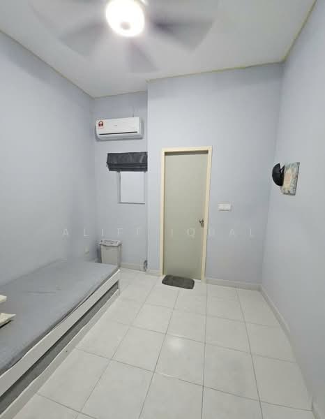 2-storey Terraced House for Rent in Puncak Alam (Selangor) - Aliff Iqbal - Bedroom - PropertyGuru.com.my