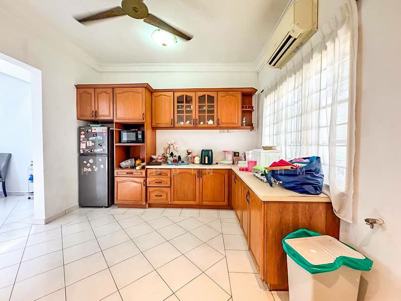2-storey Terraced House for Sale in Bandar Kinrara (Selangor) - Zahiruddin Rahman - Kitchen - PropertyGuru.com.my