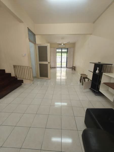 2-storey Terraced House for Rent in Kota Kinabalu (Sabah) - Stev Yap - Living Room - PropertyGuru.com.my