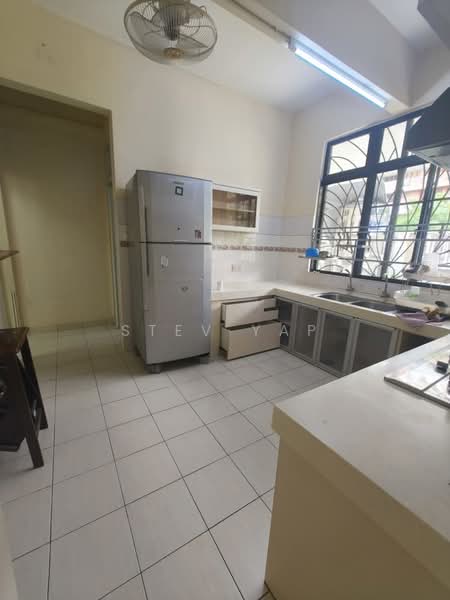 2-storey Terraced House for Rent in Kota Kinabalu (Sabah) - Stev Yap - Kitchen - PropertyGuru.com.my
