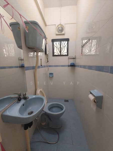 2-storey Terraced House for Rent in Kota Kinabalu (Sabah) - Stev Yap - Bathroom - PropertyGuru.com.my