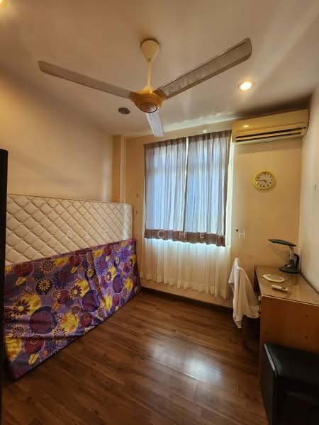 Condominium for Sale at Penhill Perdana Condominium - Alex Cheah - Bedroom - PropertyGuru.com.my