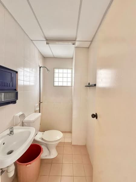 Condominium for Sale at Kondominium Kristal - Farhan Rafael - Bathroom - PropertyGuru.com.my