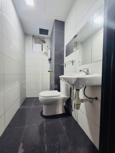 Condominium for Sale at Residensi Rampai (The Parc Tower) - Noor Hidayah Mohamad Noor - Bathroom - PropertyGuru.com.my