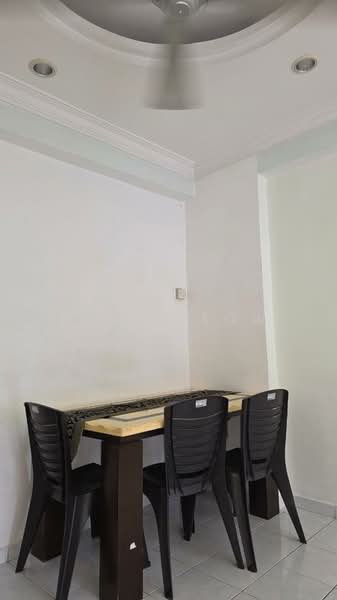 Kondominium untuk Disewa di Forest Green - Wing Seow - Dining Room - PropertyGuru.com.my