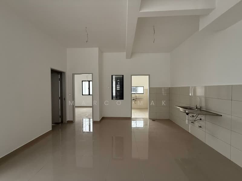2-storey Terraced House for Sale in Setia Utama (Setia Alam) - Marco Mak - Kitchen - PropertyGuru.com.my