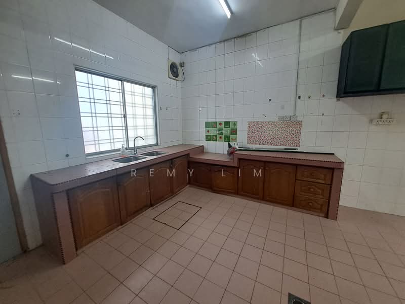 2-storey Terraced House for Sale in Taman Saga (Ampang) - Remy Lim - Kitchen - PropertyGuru.com.my
