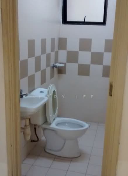 Condominium for Rent at Royal Domain Sri Putramas 2 - Jerry Lee - Bathroom - PropertyGuru.com.my