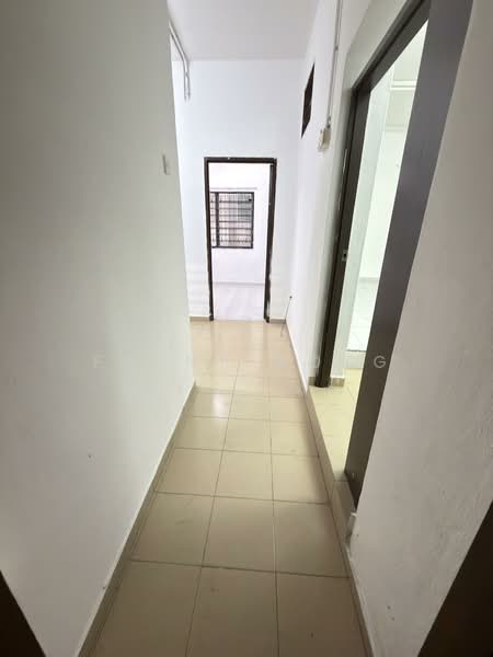 Semi-Detached House for Sale in Batu Uban (Gelugor) - Fanny Wong - Corridor - PropertyGuru.com.my