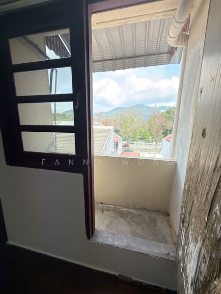 Semi-Detached House for Sale in Batu Uban (Gelugor) - Fanny Wong - Balcony - PropertyGuru.com.my