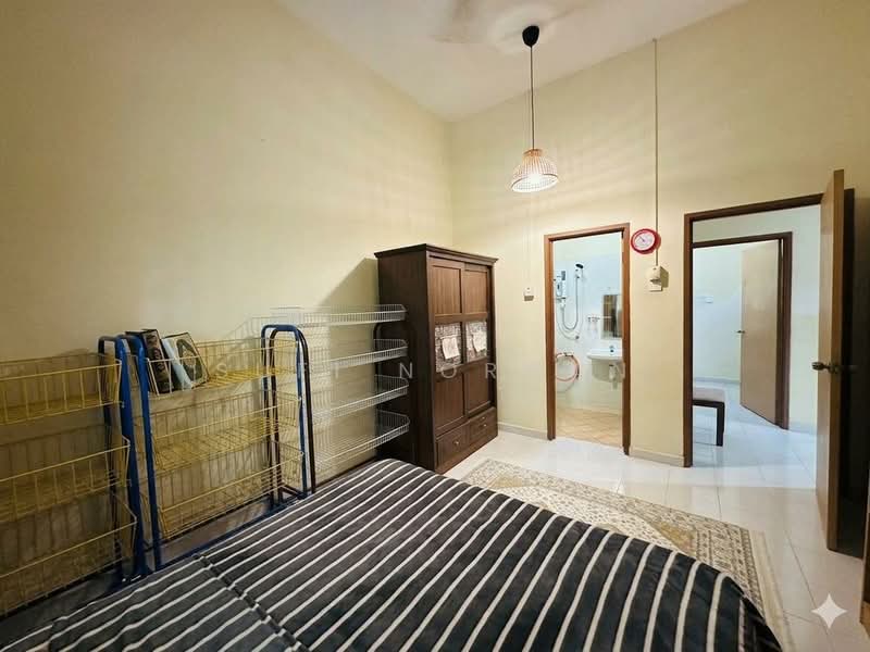 Rumah Teres 1 Tingkat untuk Dijual di Taman Delima (Kluang) - Sufi Norman - Bedroom - PropertyGuru.com.my