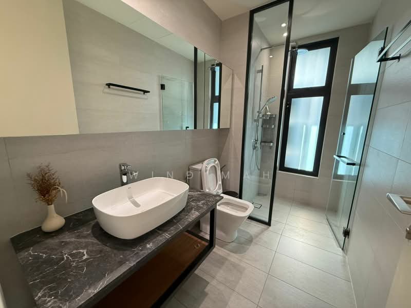 Service Residence for Rent at Residensi Solaris Parq - Wind Mah - Bathroom - PropertyGuru.com.my
