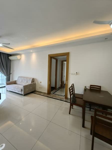 Servis Apartment untuk Disewa di R&F Princess Cove Phase 1 - Hui Lee - Living Room - PropertyGuru.com.my