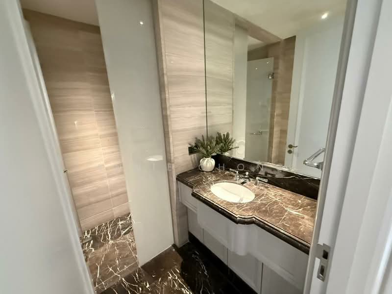 Servis Apartment untuk Dijual di St Regis - Annie Chong - Bathroom - PropertyGuru.com.my