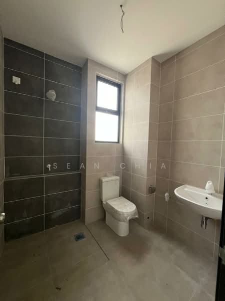 Rumah Teres 2 Tingkat untuk Dijual di Setia Alam (Selangor) - Sean Chia - Bathroom - PropertyGuru.com.my